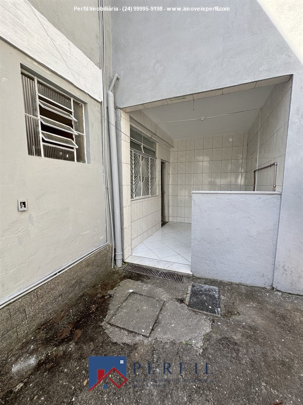 Casa a Venda no Comercial em Resende - Foto do Im�vel