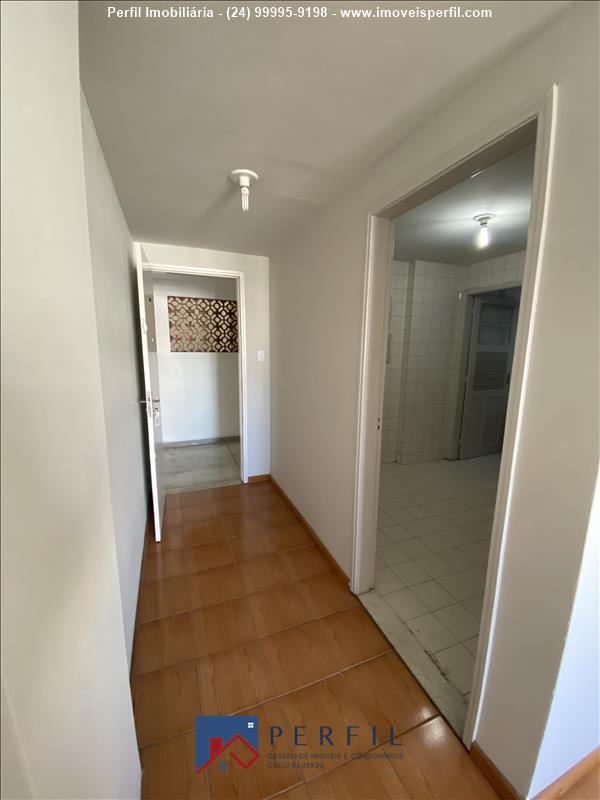 Apartamento para Alugar no Comercial em Resende