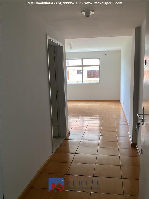 Apartamento para Alugar no Comercial em Resende