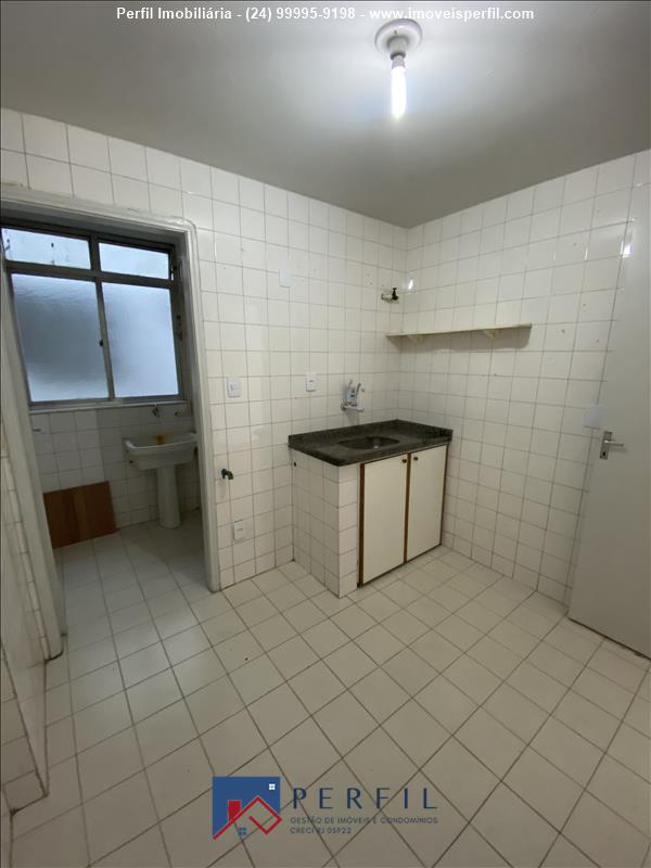 Apartamento para Alugar no Comercial em Resende