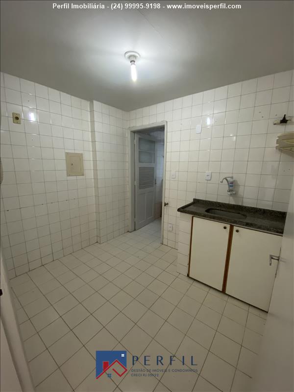 Apartamento para Alugar no Comercial em Resende