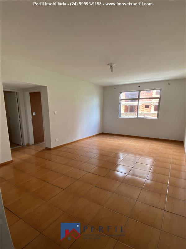 Apartamento para Alugar no Comercial em Resende