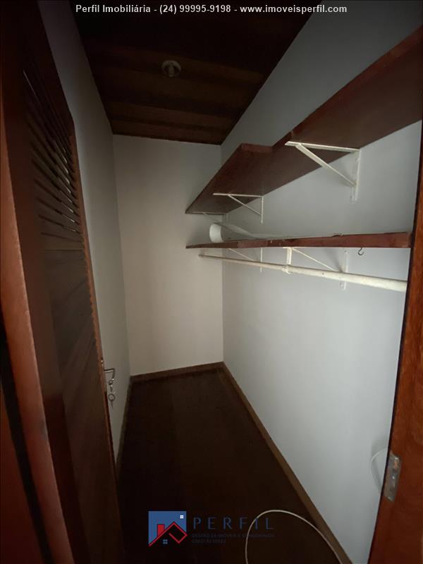 Casa a Venda no Campos Elíseos em Resende