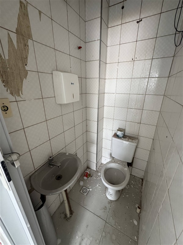 Sala comercial para Venda ou Alugar no Campos Elíseos em Resende - Foto do Imvel