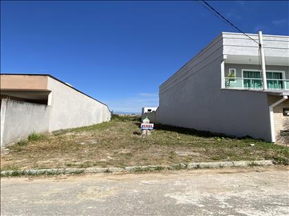 Terreno à Venda