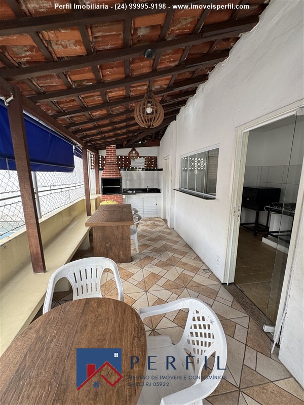 Apartamento a Venda no Comercial em Resende