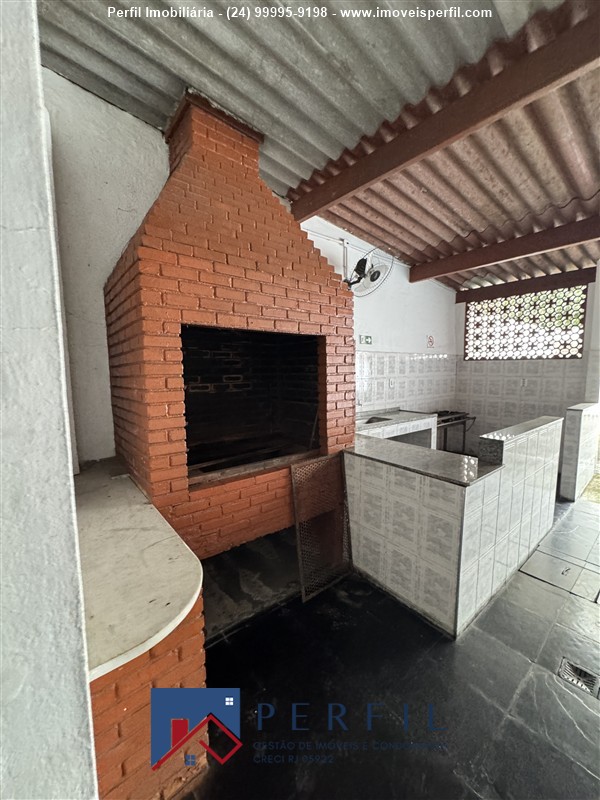 Apartamento a Venda no Comercial em Resende