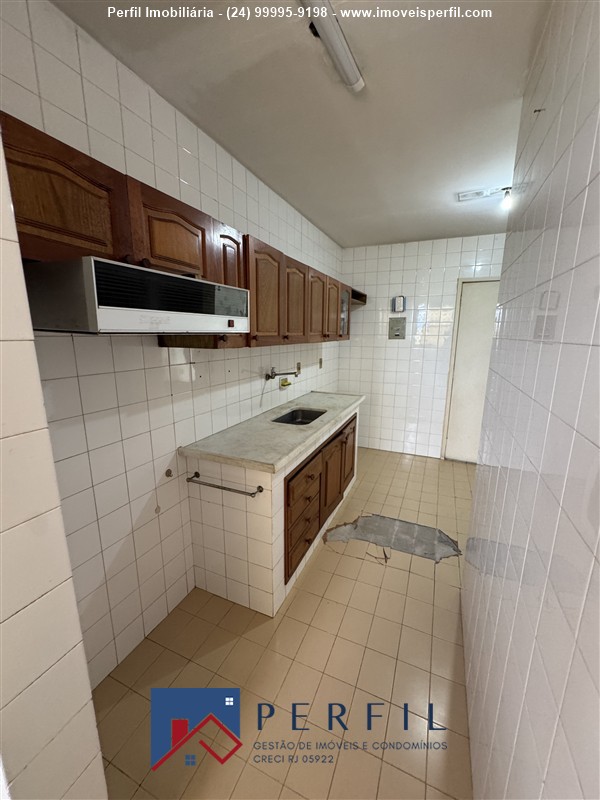 Apartamento a Venda no Comercial em Resende