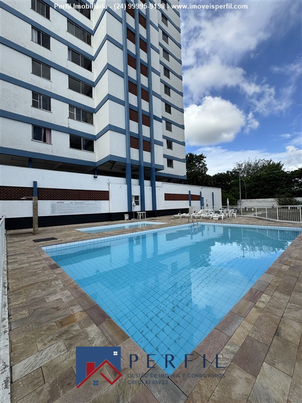 Apartamento a Venda no Comercial em Resende