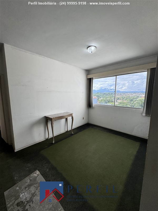 Apartamento a Venda no Comercial em Resende