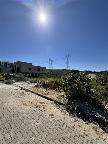 Terreno à Venda