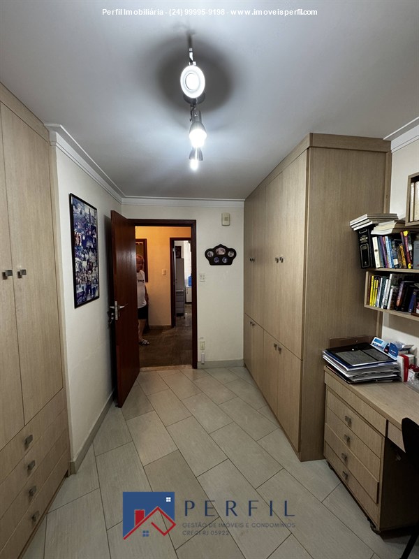 Apartamento a Venda no Centro em Resende - Foto do Im�vel