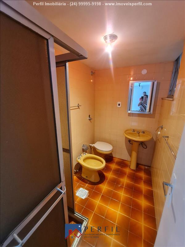 Apartamento para Venda ou Alugar no Comercial em Resende - Foto do Imvel