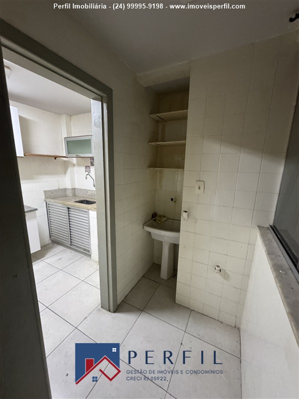 Apartamento para Venda ou Alugar no Comercial em Resende
