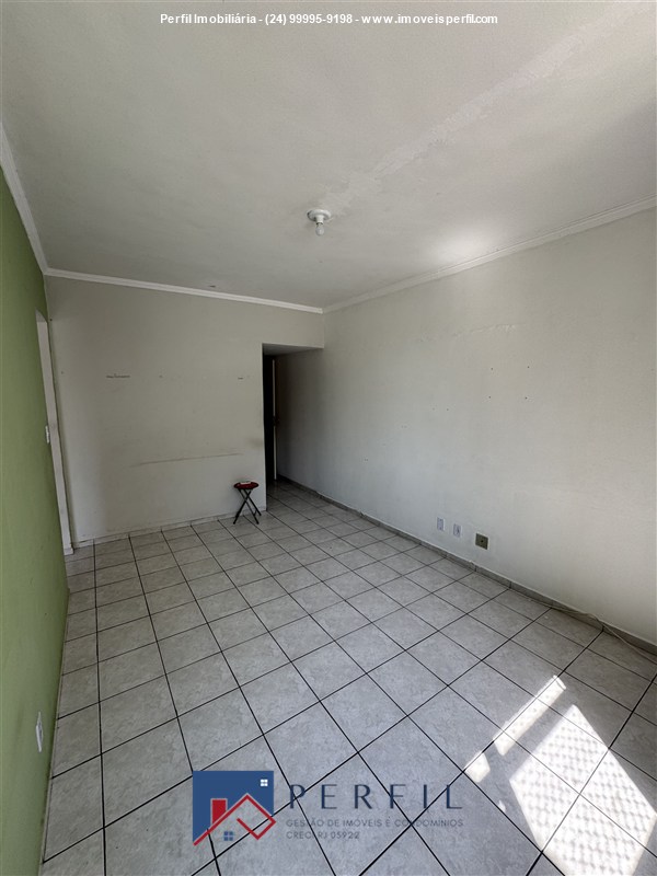Apartamento a Venda no Comercial em Resende - Foto do Imvel