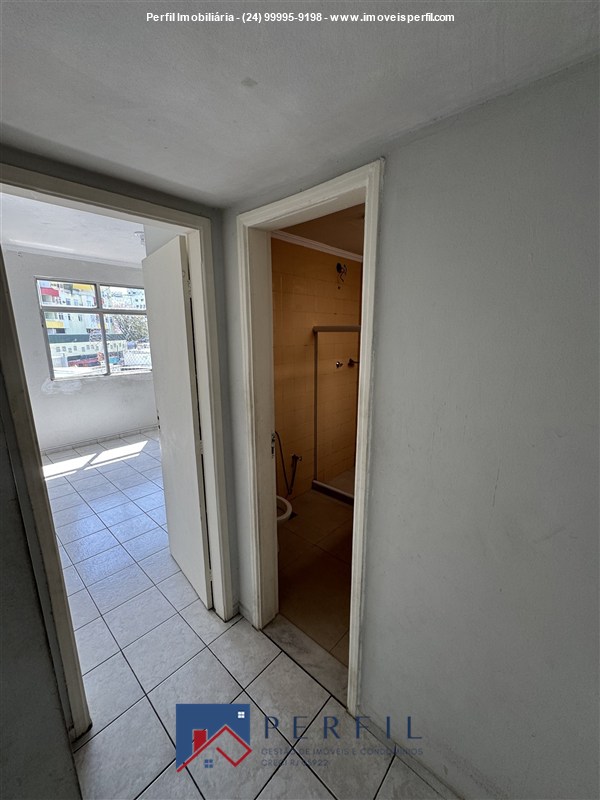 Apartamento a Venda no Comercial em Resende - Foto do Imvel